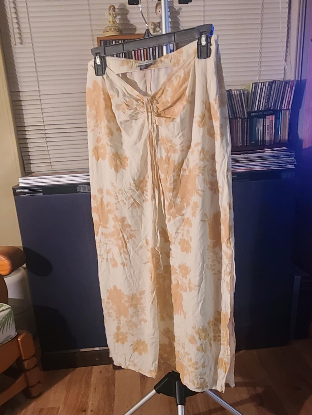 American Eagle Outfitters Cream and Peach Floral Maxi Skirt